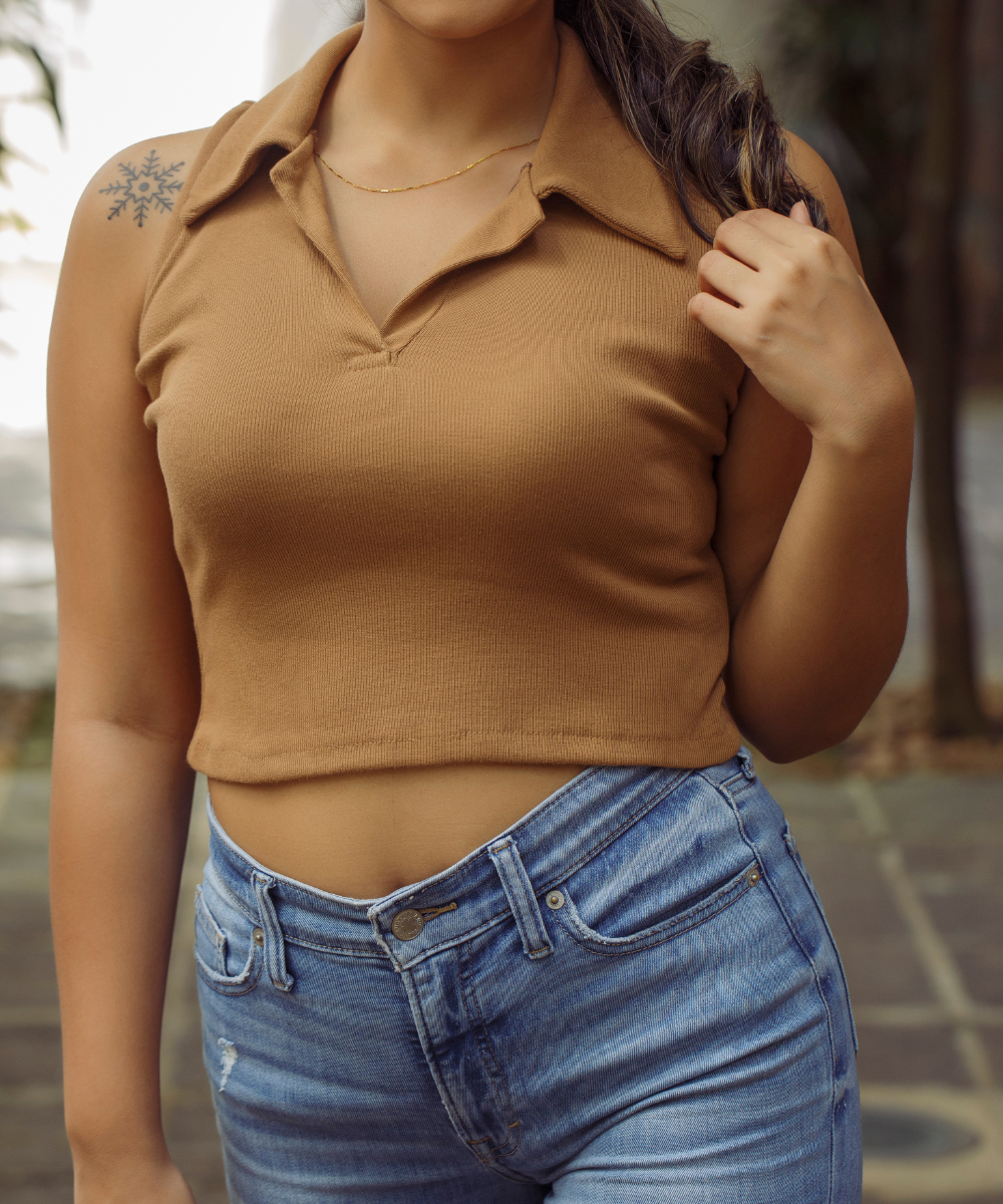 slim fit cropped top 1