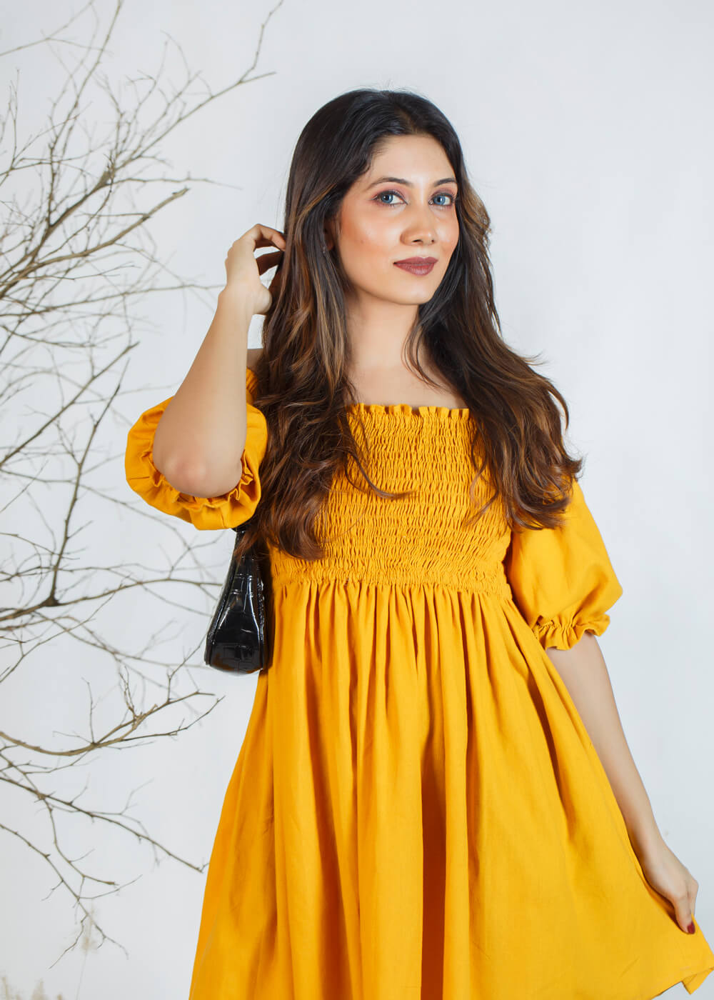 PUFF SLEEVE SMOKED MINI DRESS